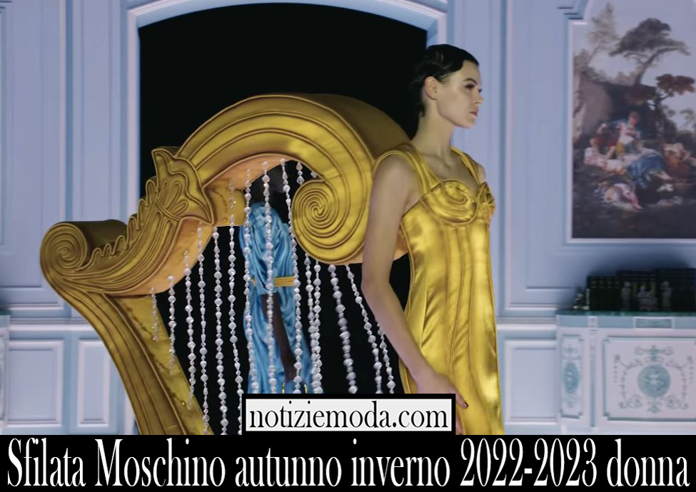 Sfilata Moschino autunno inverno 2022 2023 donna