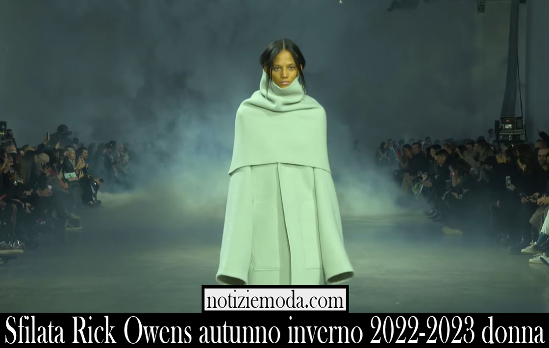 Sfilata Rick Owens autunno inverno 2022 2023 donna