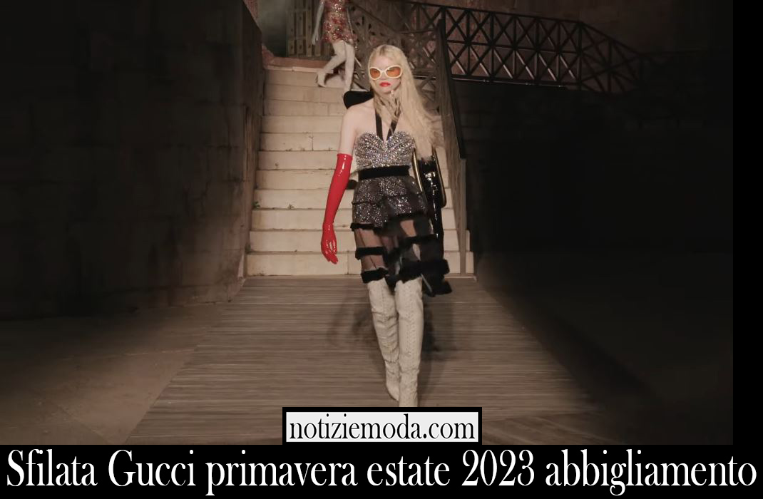 Sfilata Gucci primavera estate 2023 abbigliamento