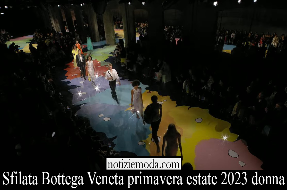 Sfilata Bottega Veneta primavera estate 2023 donna