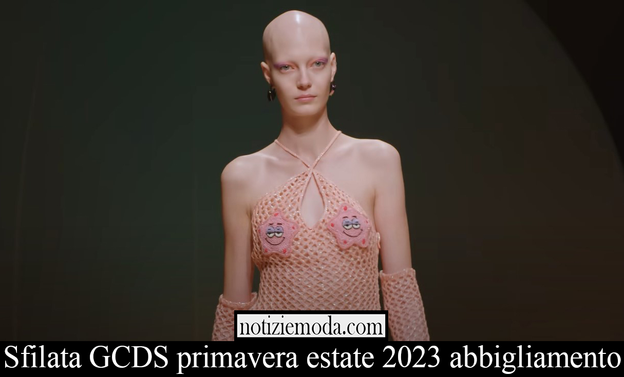 Sfilata GCDS primavera estate 2023 abbigliamento