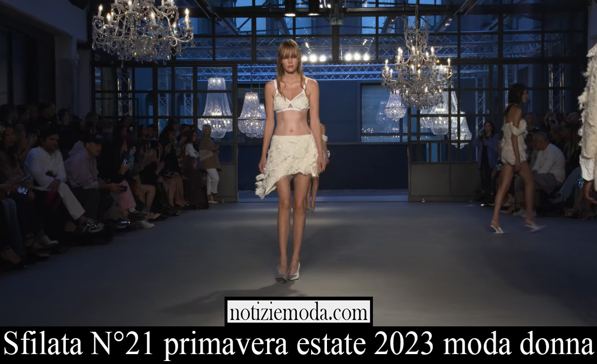 Sfilata N°21 primavera estate 2023 moda donna