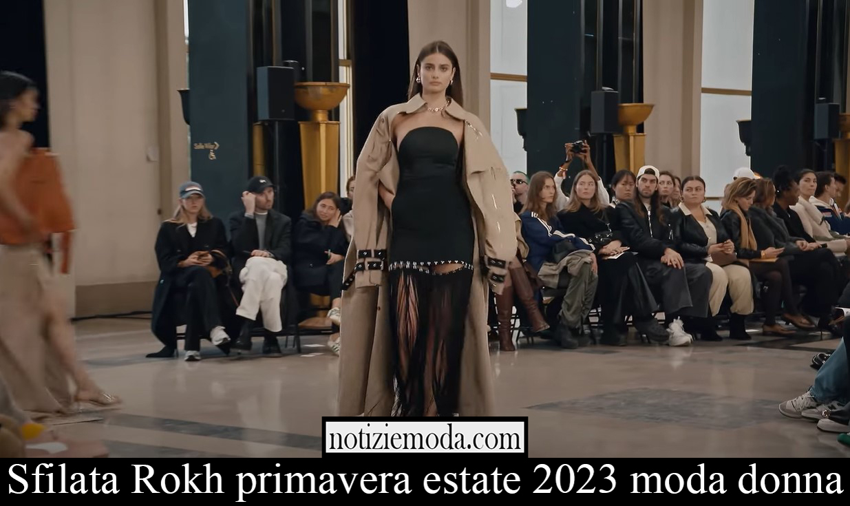 Sfilata Rokh primavera estate 2023 moda donna