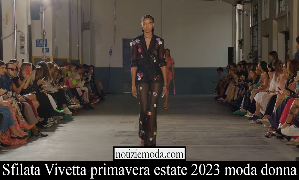 Sfilata Vivetta primavera estate 2023 moda donna