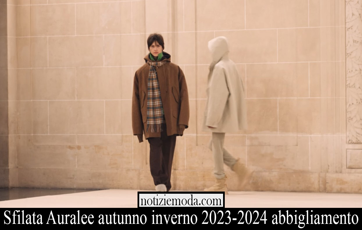 Sfilata Auralee autunno inverno 2023 2024 abbigliamento