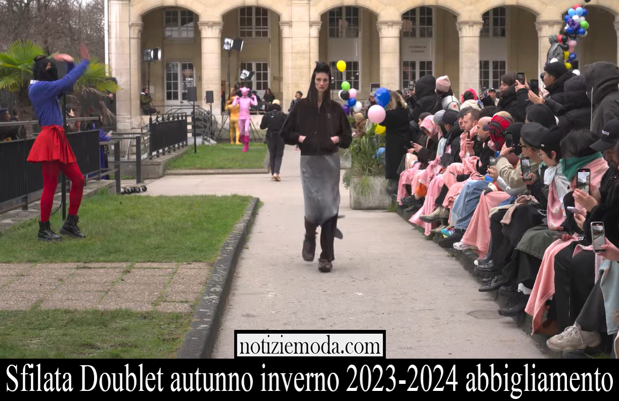 Sfilata Doublet autunno inverno 2023 2024 abbigliamento