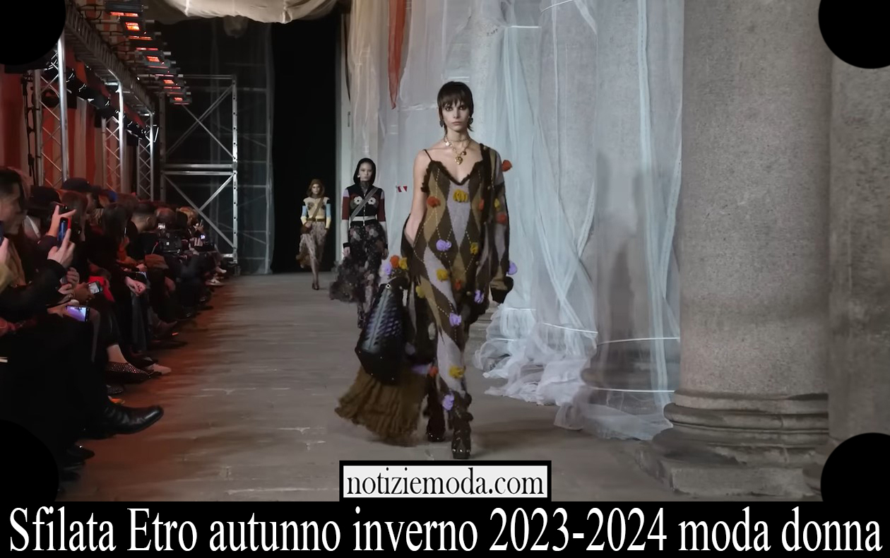 Sfilata Etro autunno inverno 2023 2024 moda donna