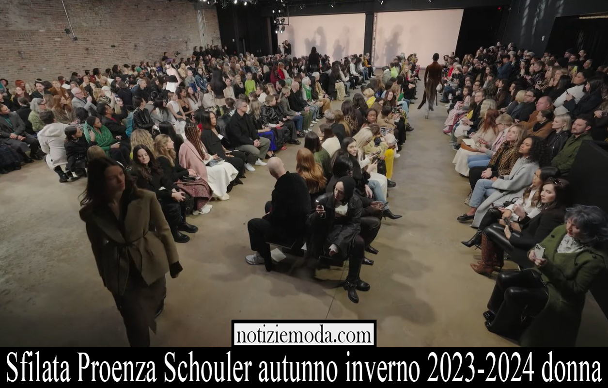 Sfilata Proenza Schouler autunno inverno 2023 2024 donna