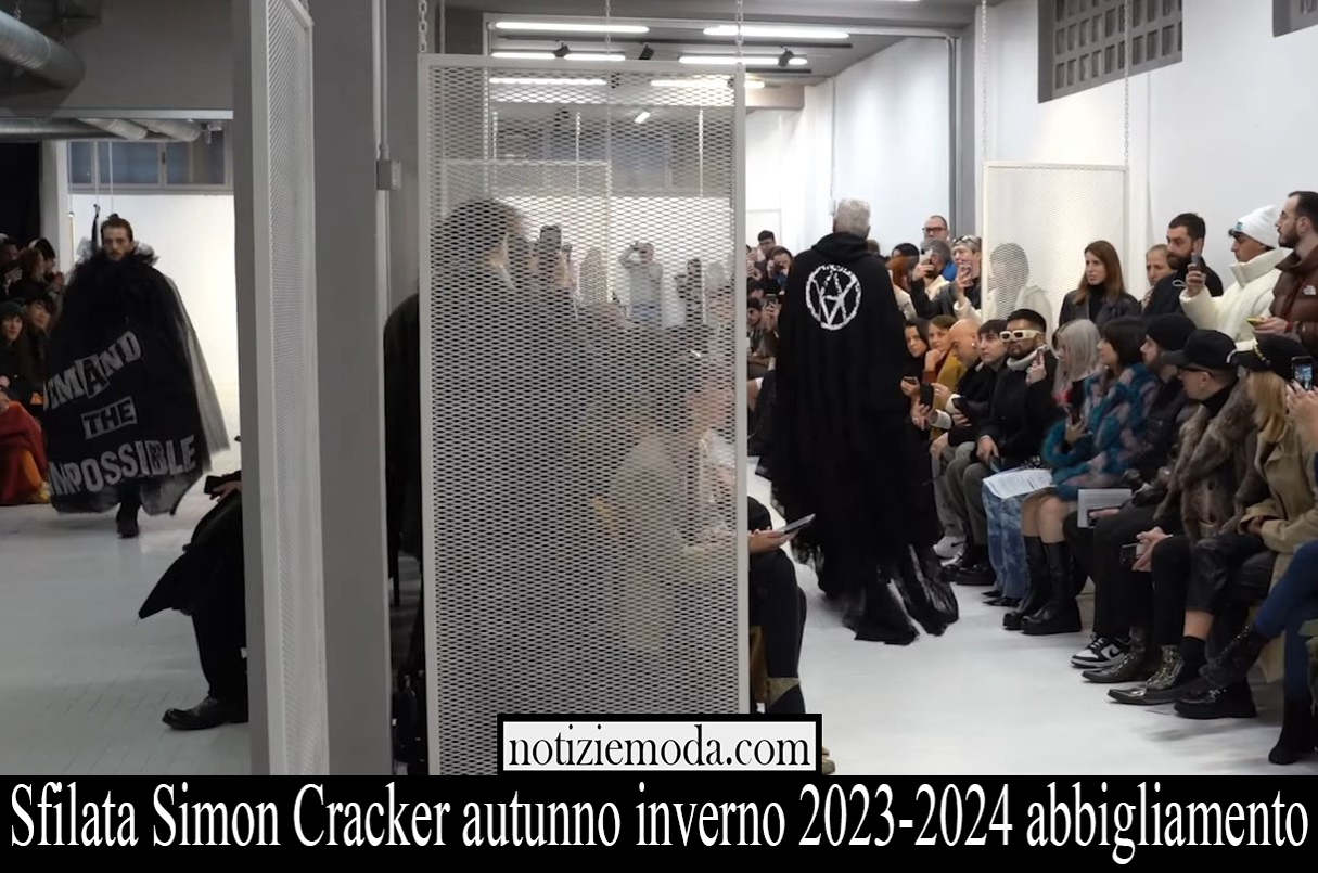 Sfilata Simon Cracker autunno inverno 2023 2024 abbigliamento