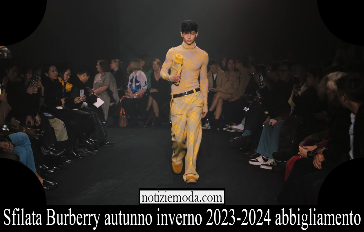 Sfilata Burberry autunno inverno 2023 2024 abbigliamento