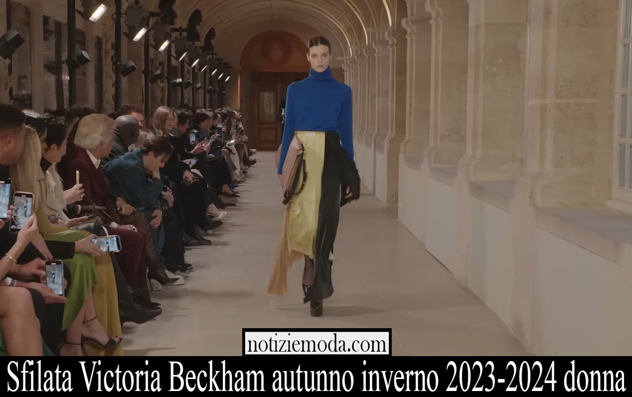 Sfilata Victoria Beckham autunno inverno 2023 2024 donna